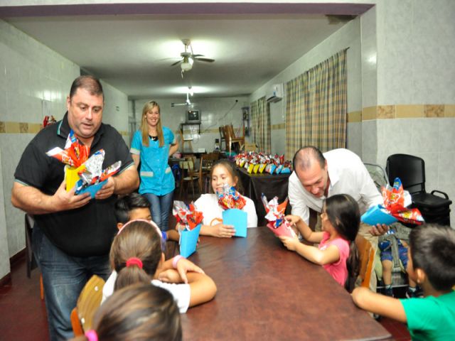 Entregaron huevos de Pascua a guarderías municipales