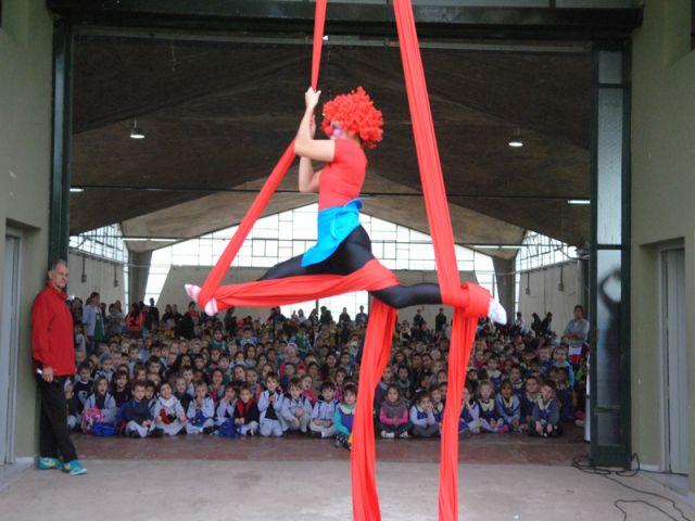 Más de 800 niños participaron del encuentro por el Día de la Actividad Física y el Día Mundial de la Salud