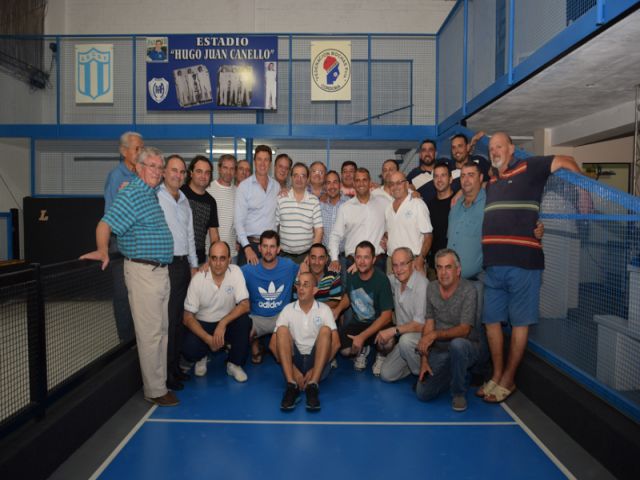 Antártida Argentina inauguró su cancha de bochas sintética