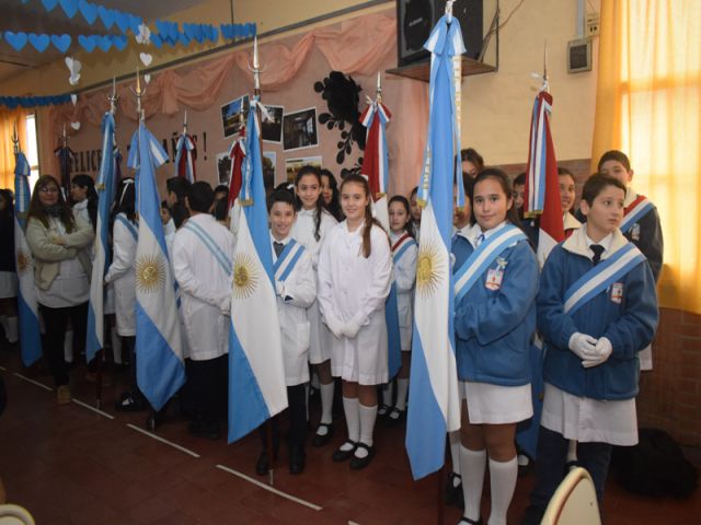 La escuela Hipólito Bouchard celebró su 75º Aniversario