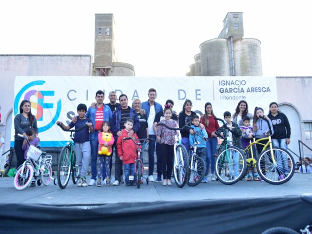 Multitudinario festejo del Día del Niño en la ciudad