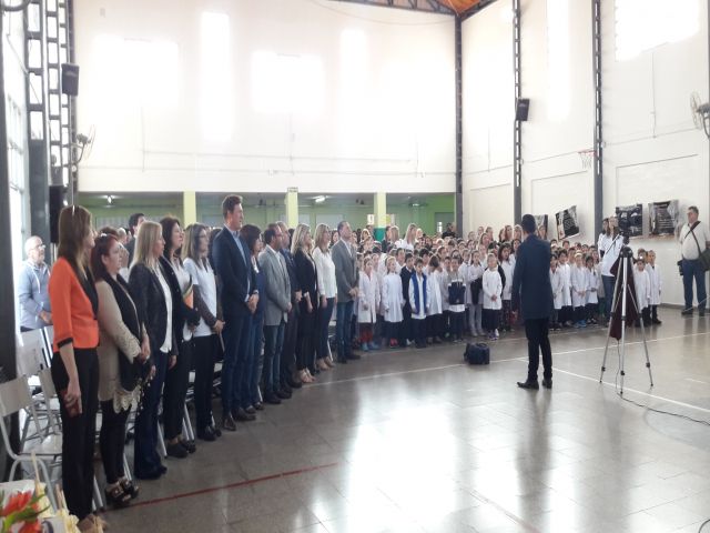 Se llevó a cabo acto oficial por el Día del Maestro 
