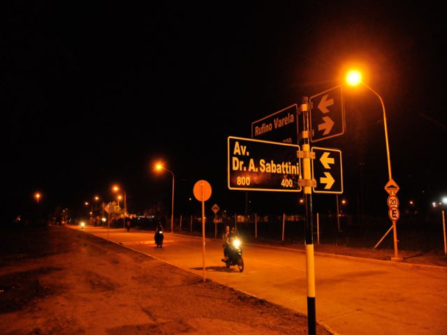 Quedó oficialmente inaugurada el cruce de vías de la calle Rufino Varela