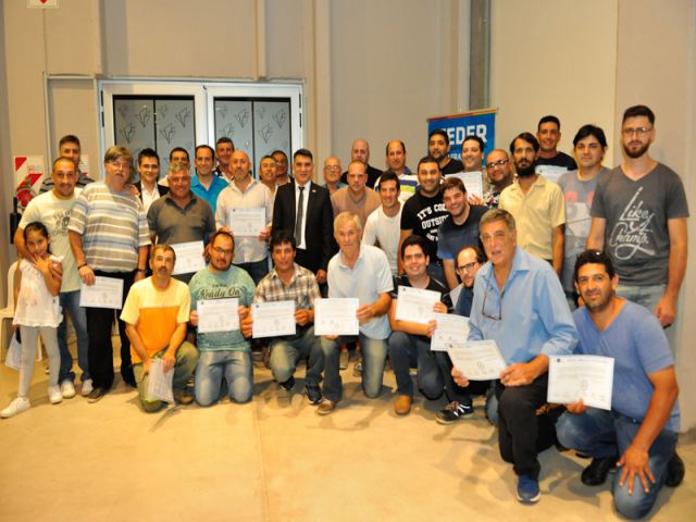 García Aresca participó de la entrega de certificados a alumnos del CEDER