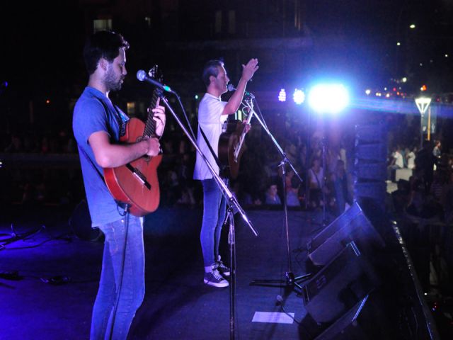 Segunda noche de la Peatonal de la 25 se vivió a pleno en el centro de la ciudad