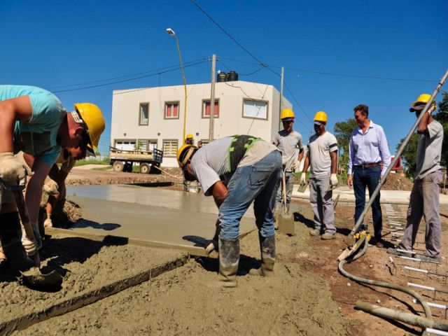 García Aresca supervisó tareas de homigonado en la ciudad