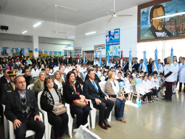 Se llevó a cabo el acto oficial por el Día de la Bandera