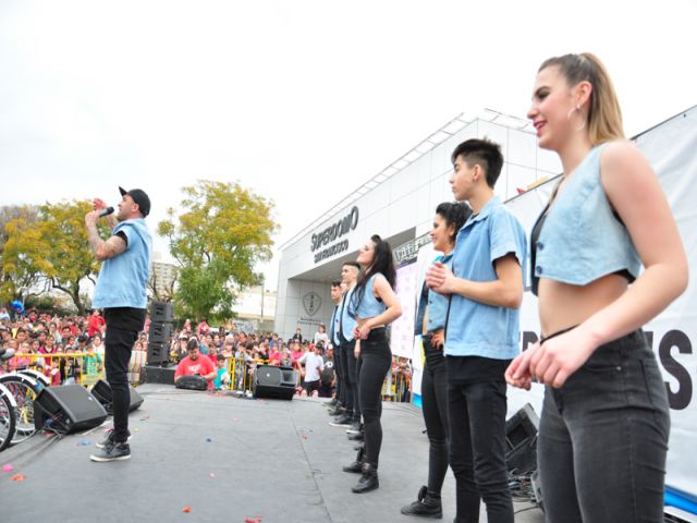 Alrededor de 10 mil personas presentes en el festejo del Día del Niño