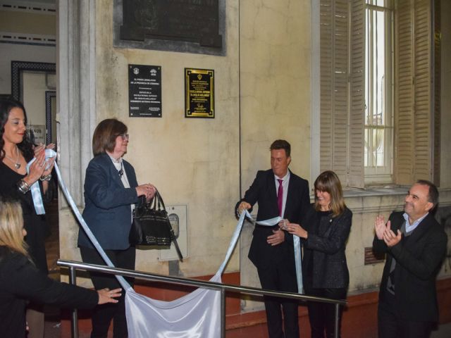 García Aresca participó del acto del Día del Maestro en la Escuela Normal