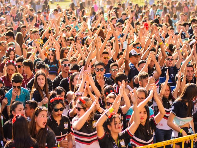 Los jóvenes de la ciudad disfrutaron de la Estudiantina 2019 