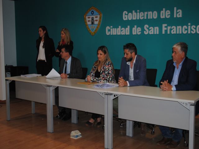 Entrega de premios a los beneficiarios del segundo sorteo del Programa Contribuyente Cumplidor