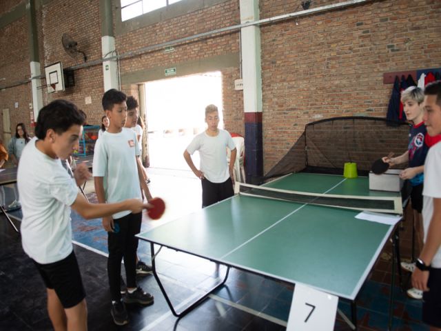 Triple jornada de tenis de mesa en la ciudad