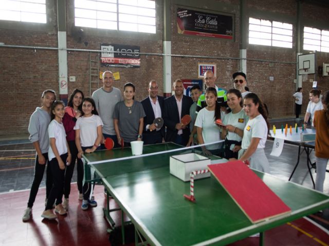 Triple jornada de tenis de mesa en la ciudad