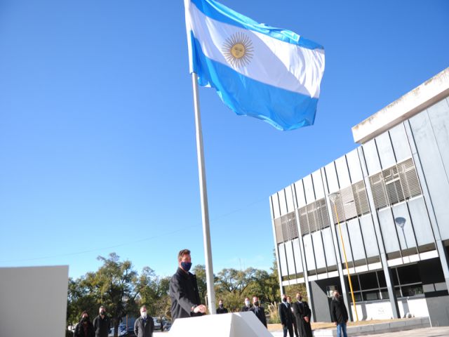 García Aresca encabezó el acto por el Día de la Independencia 