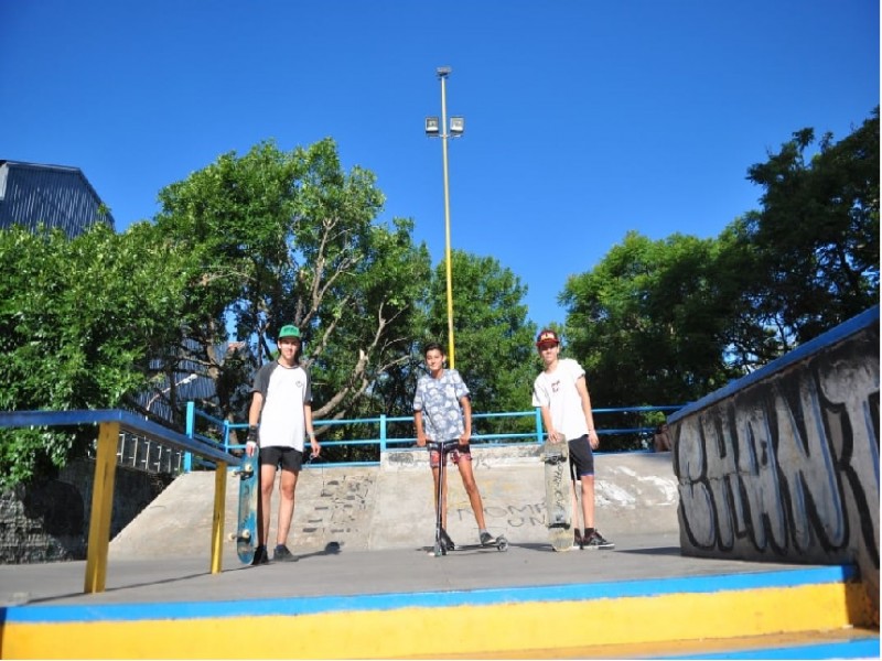 Con iluminación LED se refuncionalizó el Skatepark