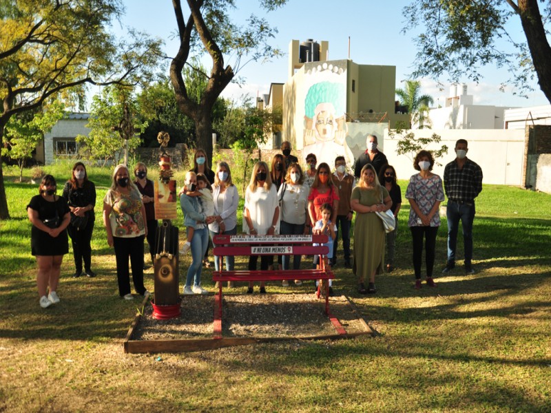 Mes de la Mujer: emotivo homenaje en el cierre de  actividades 