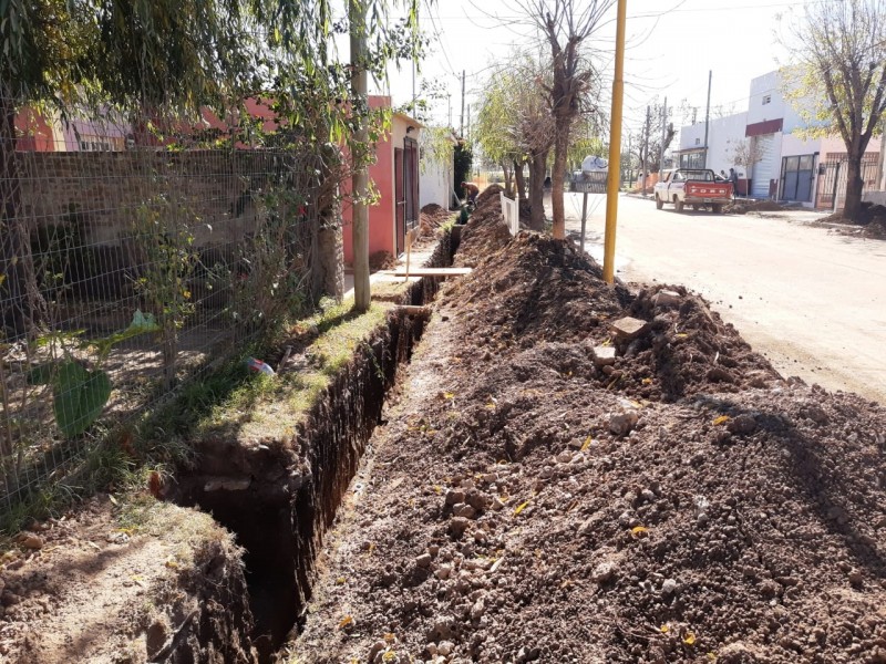En dos frentes simultáneos avanza la cloaca en La Milka