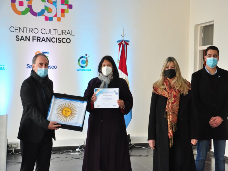 Distinción Manuel Belgrano: entrega simbólica del reconocimiento a abanderados y escoltas de la ciudad