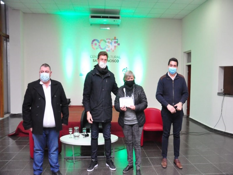 García Aresca entregó subsidios a los centros de jubilados de la ciudad  y anunció la apertura de los talleres para adultos mayores a partir de septiembre