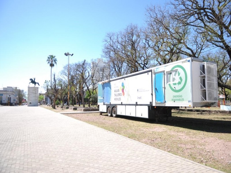Aula Taller instalada en el centro Cívico capacitará sobre Energías Renovables