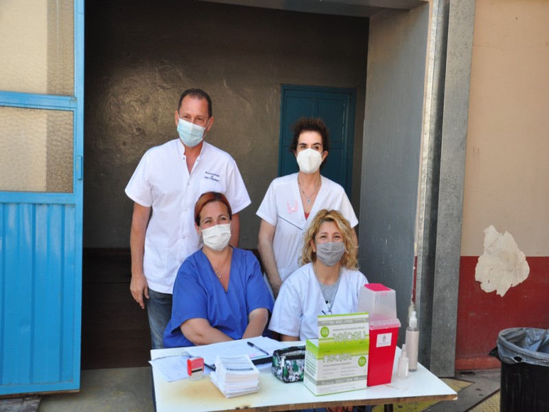 Comenzó la vacunación contra el coronavirus en colegios secundarios de la ciudad