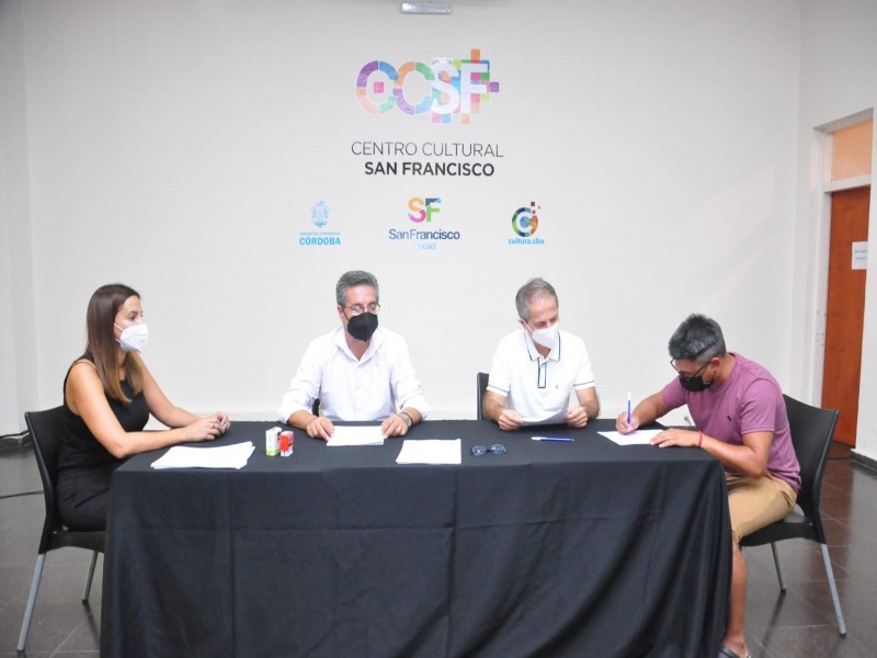 Programa Lo tengo: 75 adjudicatarios firmaron el boleto de compra - venta de su propiedad