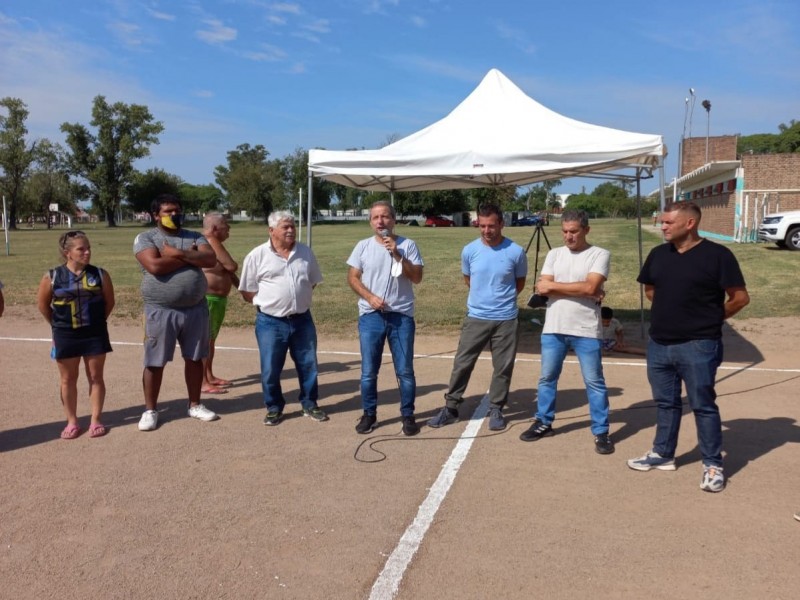 El Polideportivo Municipal ya cuenta con su cancha de hockey