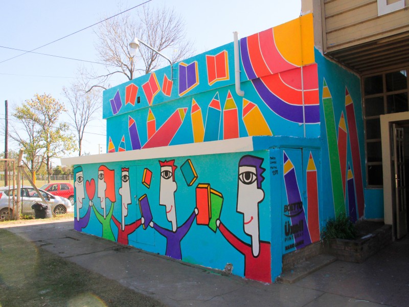 Se suman nuevos murales de Mario Lange en diferentes puntos de la ciudad