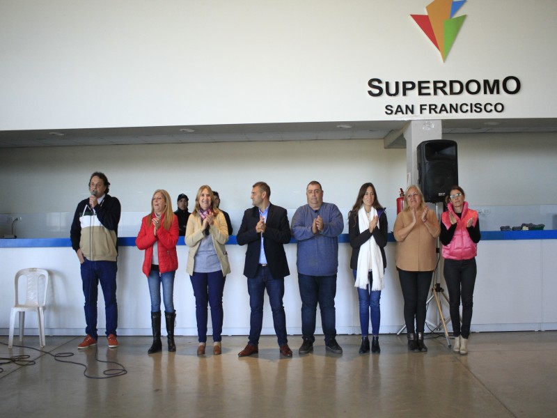 Comenzó la campaña solidaria Al frio ...le ponemos corazón