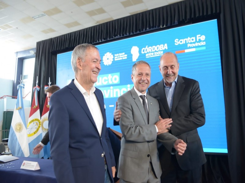 Bernarte participó de la presentación del acueducto Santa Fe – Córdoba