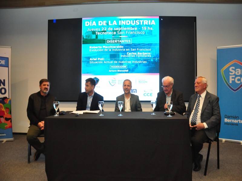 Se llevó a cabo la disertación por el Día de la Industria