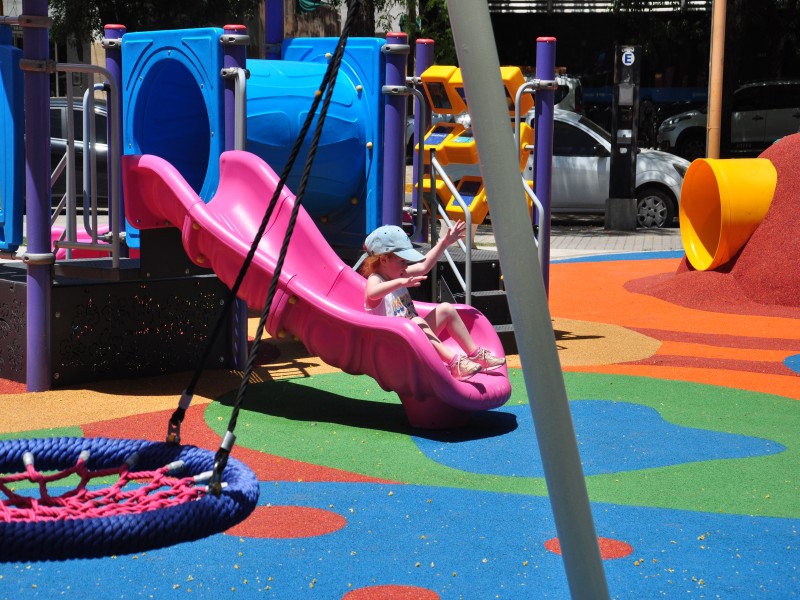 Quedó inaugurada la refuncionalización de la Plaza del Centro Cívico