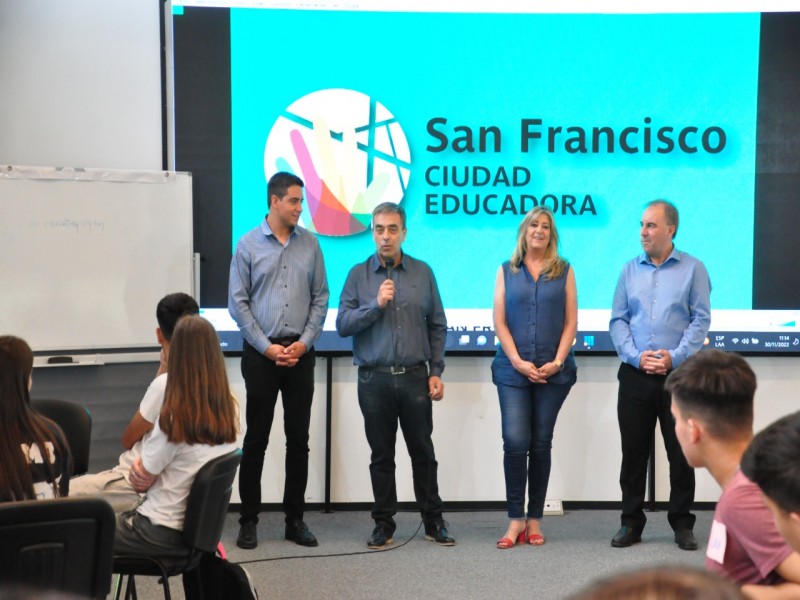 En el Día Internacional de las Ciudades Educadoras se realizó el último encuentro 2022 del Foro de Estudiantes Secundarios