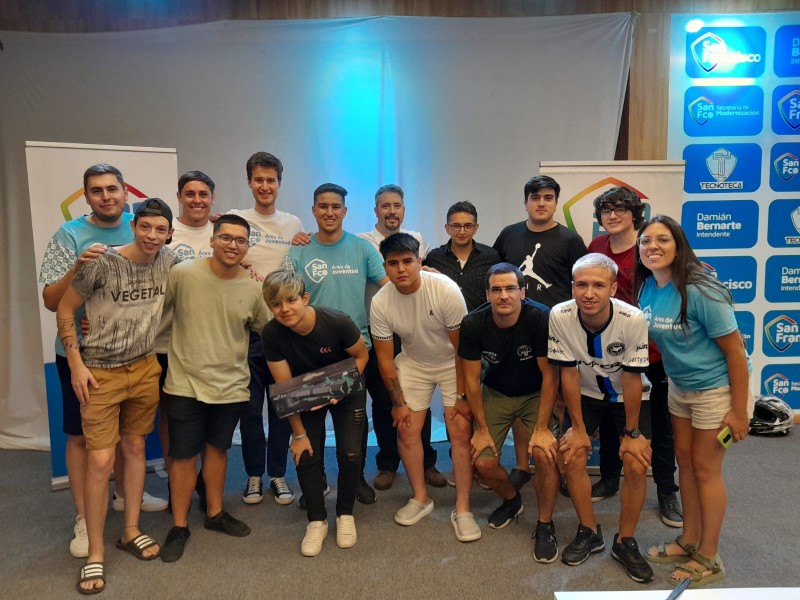 Con gran éxito se desarrolló el primer Torneo de E-SPORTS en la ciudad