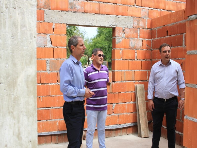 Avanza la construcción del Polideportivo Social en barrio Bouchard
