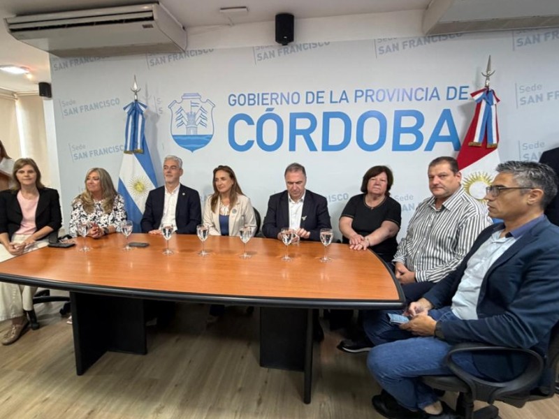 Se oficializó la firma de los convenios del Plan de Formación Dual para escuelas técnicas
