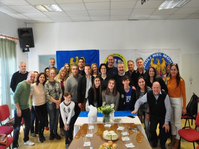 Representantes del Intituto Convitto Nazionale Paolo Diacono de Cividale visitaron la ciudad