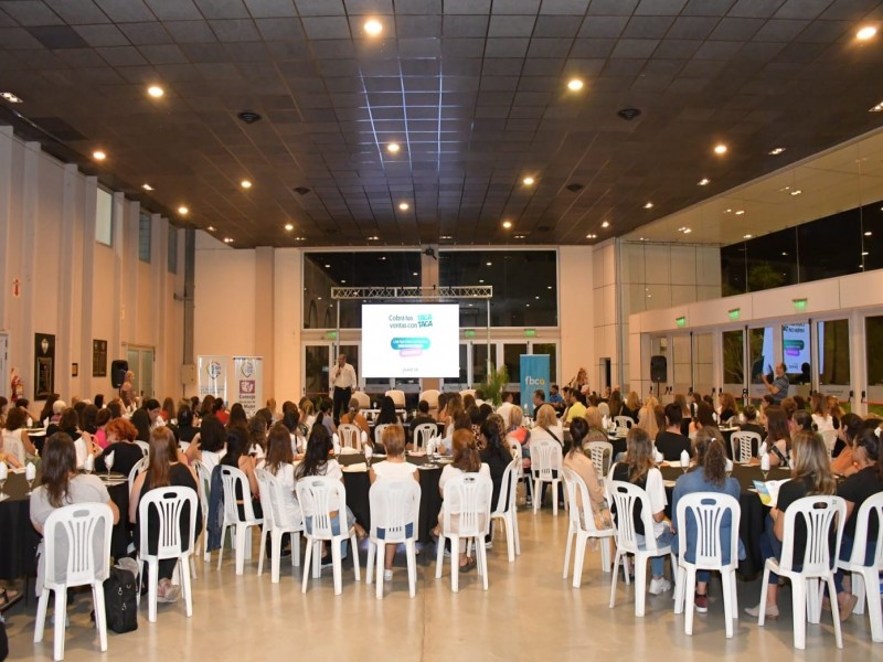 Con una importante convocatoria se llevó a cabo el Encuentro de Mujeres Emprendedoras