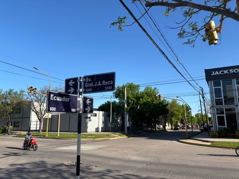 Con el traslado de semáforos a Trigueros y el cambio de circulación de Ecuador, el municipio comienza el reordenamiento del tránsito en el Noroeste