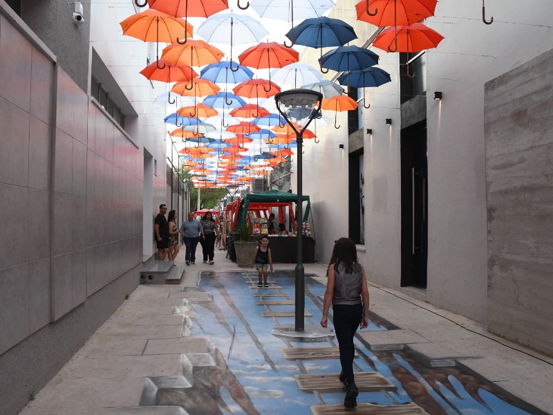 Comienza el Paseo de Colores, un nuevo ciclo cultural en el Pasaje Cornaglia
