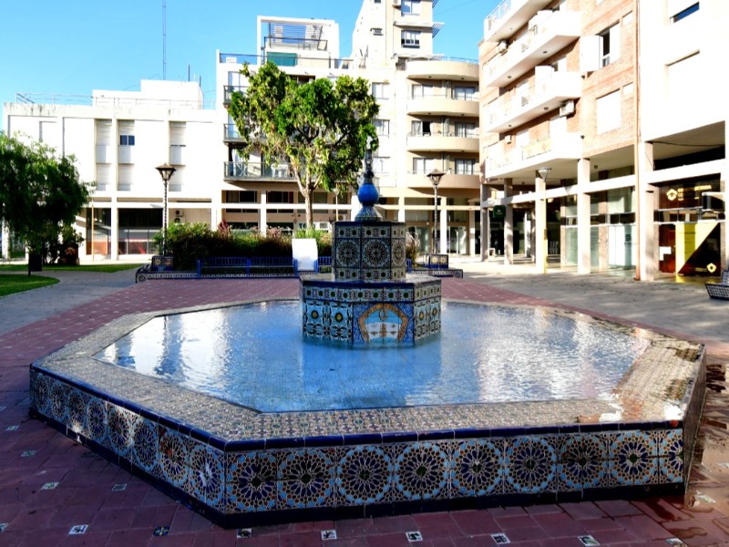 Se puso en marcha la fuente de la plazoleta Rincón Español