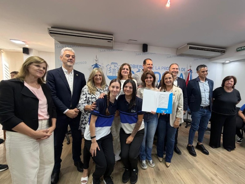 Se oficializó la firma de los convenios del Plan de Formación Dual para escuelas técnicas